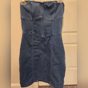Women's juniors Size M strapless jean dress NWT